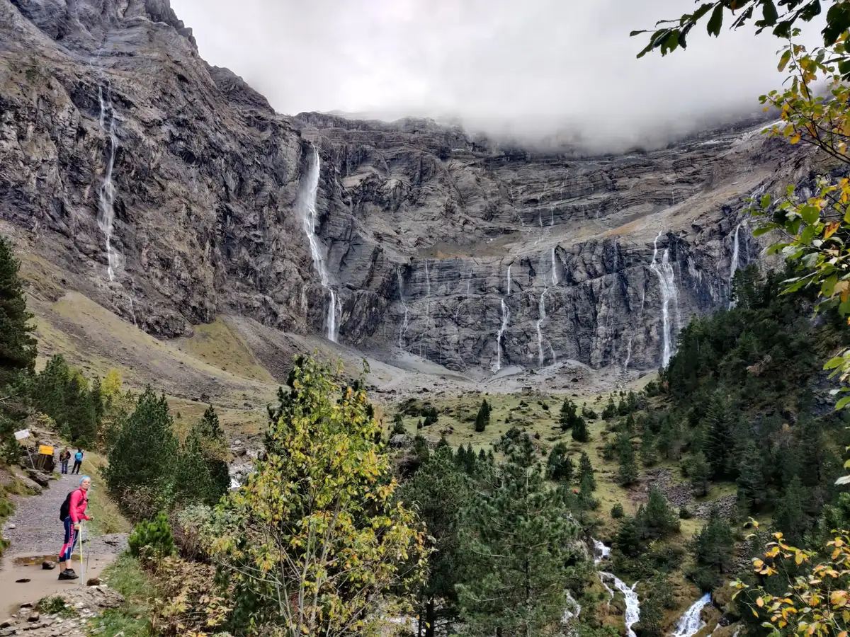 Randonneurs Héméra au Cirque de Gavarnie en octobre